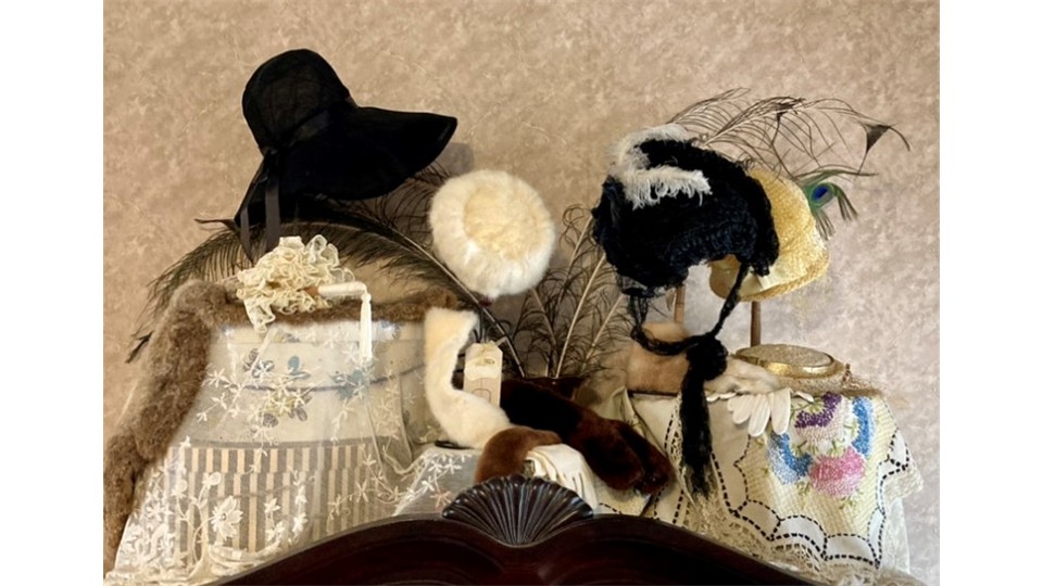 Milliner’s Bedchamber Cottage Hat Vignette